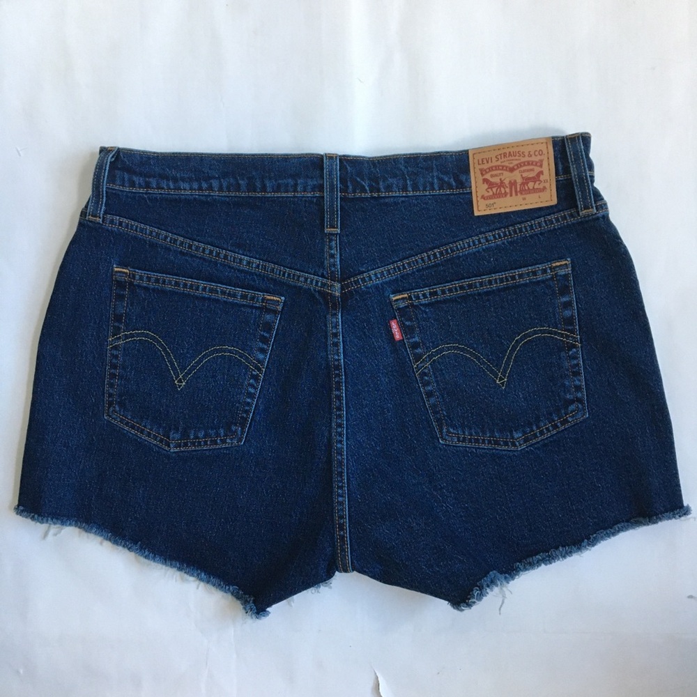 Levi’s 501 High Rise Buttonfly Raw Hem Dark Wash Blue Denim Jean Short Size 34 - Picture 17 of 17